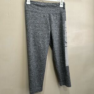 Unbranded gray capri leggings